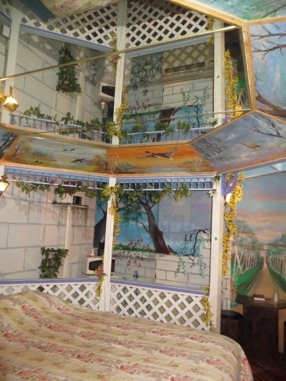 غورني Hollywood Inn & Suites المظهر الخارجي الصورة